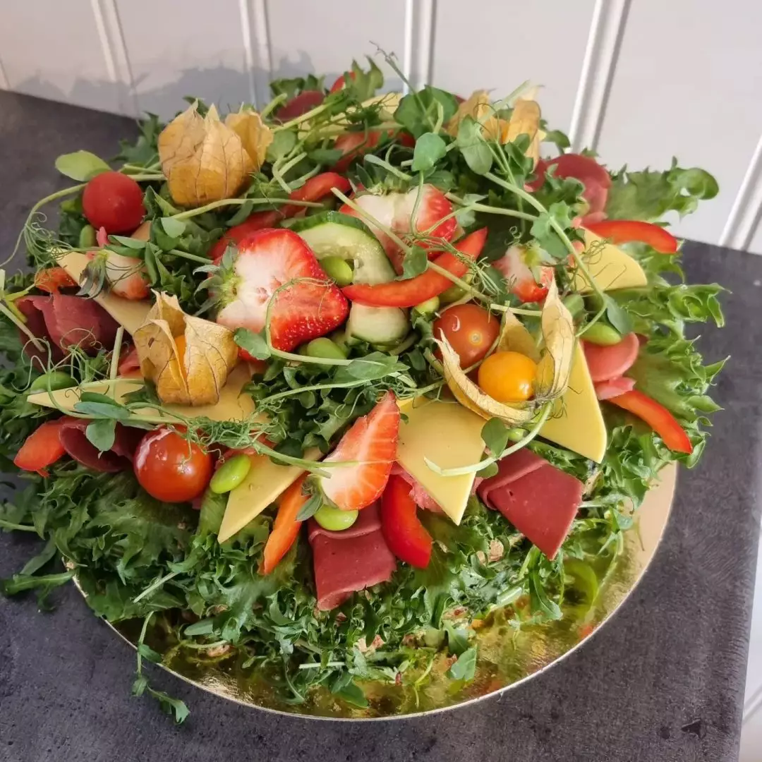 Vegansk smörgåstårta